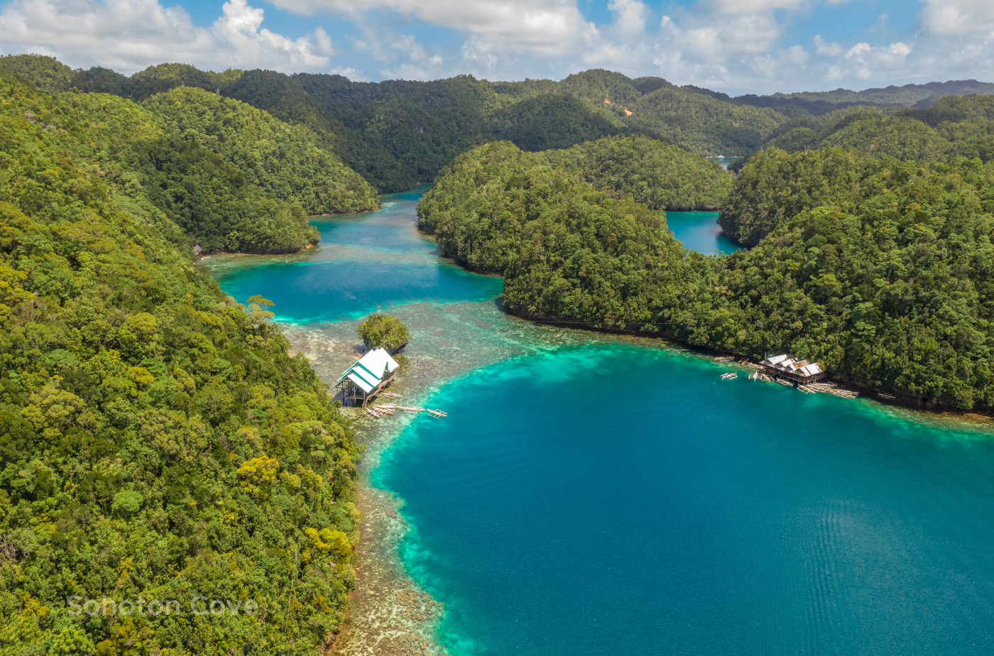 Sohoton Bucas Grande with Jelly Fish Sanctuary + Club Tara